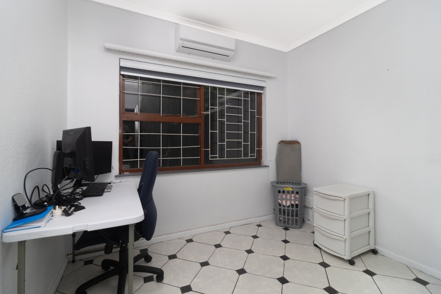 4 Bedroom Property for Sale in Ruwari Western Cape